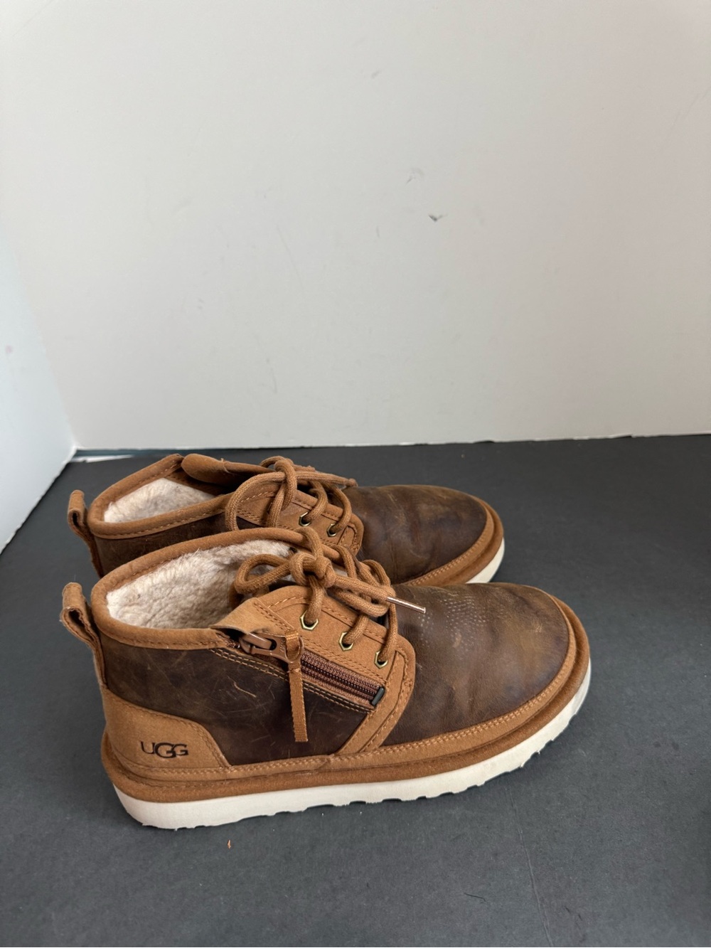 UGG Neumel Zip Men’s 6 Brown Leather Boots 1103883 Fits Women 7.5 / Kids 6 - Picture 8 of 12